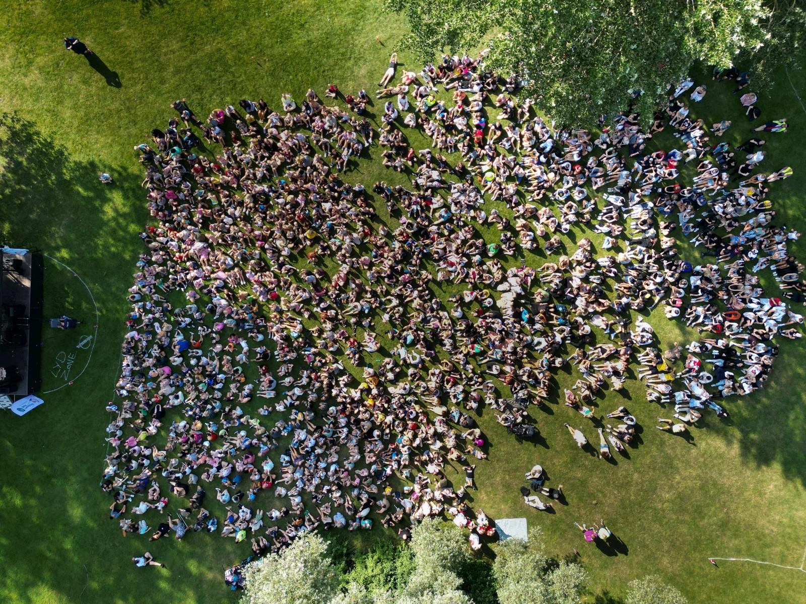 Festlig fejring af Skovlunde Skoles 10 års fødselsdag som fælles skole